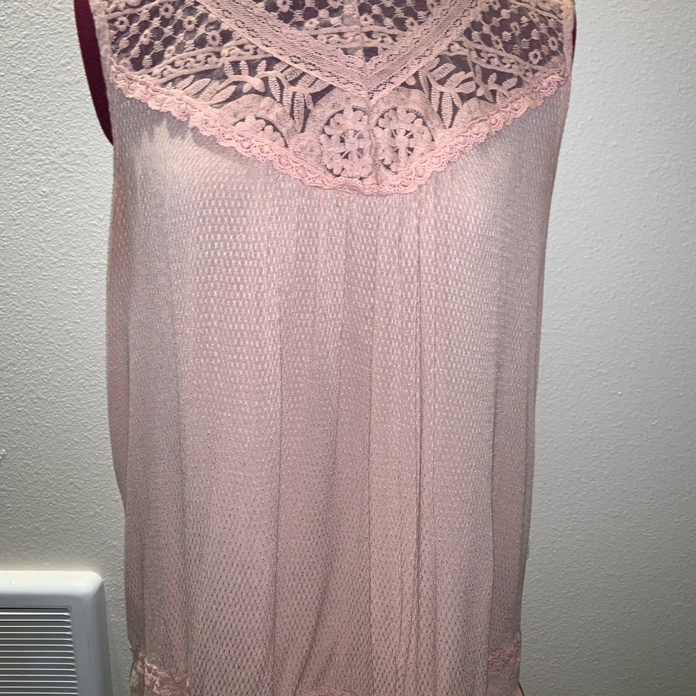 Pink tank top
